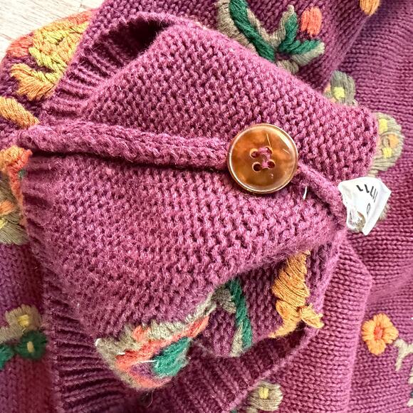 Cambridge Dry Goods Women’s Floral Embroidered Cardigan Sweater Burgundy Size L - Picture 11 of 11